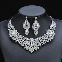 European and American cross-border retro necklace suit women's 2-Piece Set leaves flowers exaggerated luxury jewelry New Bride wedding accessories