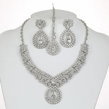 Crystal Luxury Clavicle Chain Necklace Set (3-Piece)