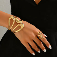 Exaggerated Alloy Cuff Bracelet Set