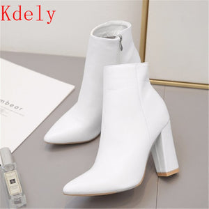 Chic Ivory Ankle Boots: Elegant Style, Chunky Heels